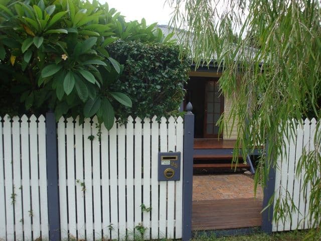95 Englefield Road, OXLEY QLD 4075, Oxley - Image 1