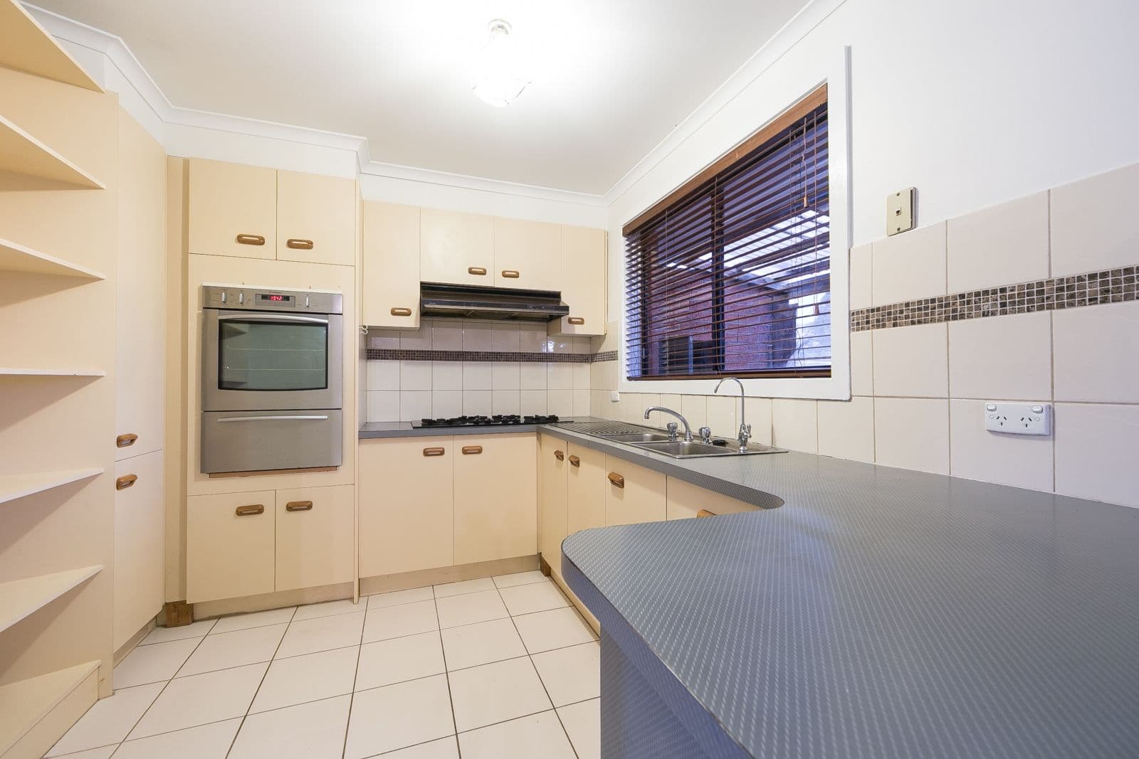 37 Alexander Street, Hallam VIC 3803, Hallam - Thumbnail 2