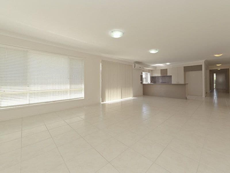 40 Elvena Circuit, Little Mountain QLD 4551, Little Mountain - Thumbnail 3