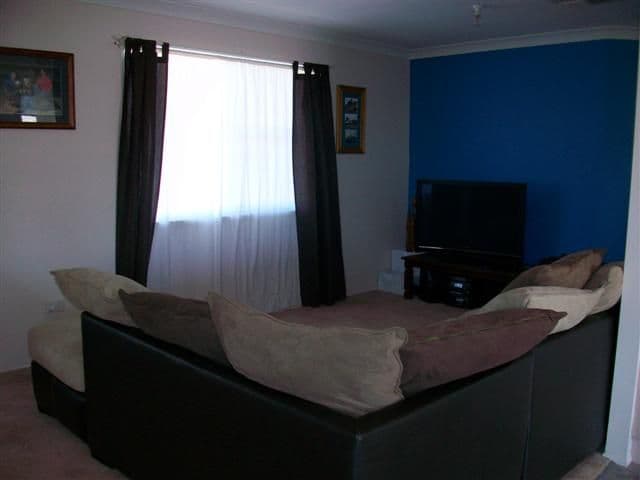 13 Karalee Court, ROMA QLD 4455, Roma - Thumbnail 2