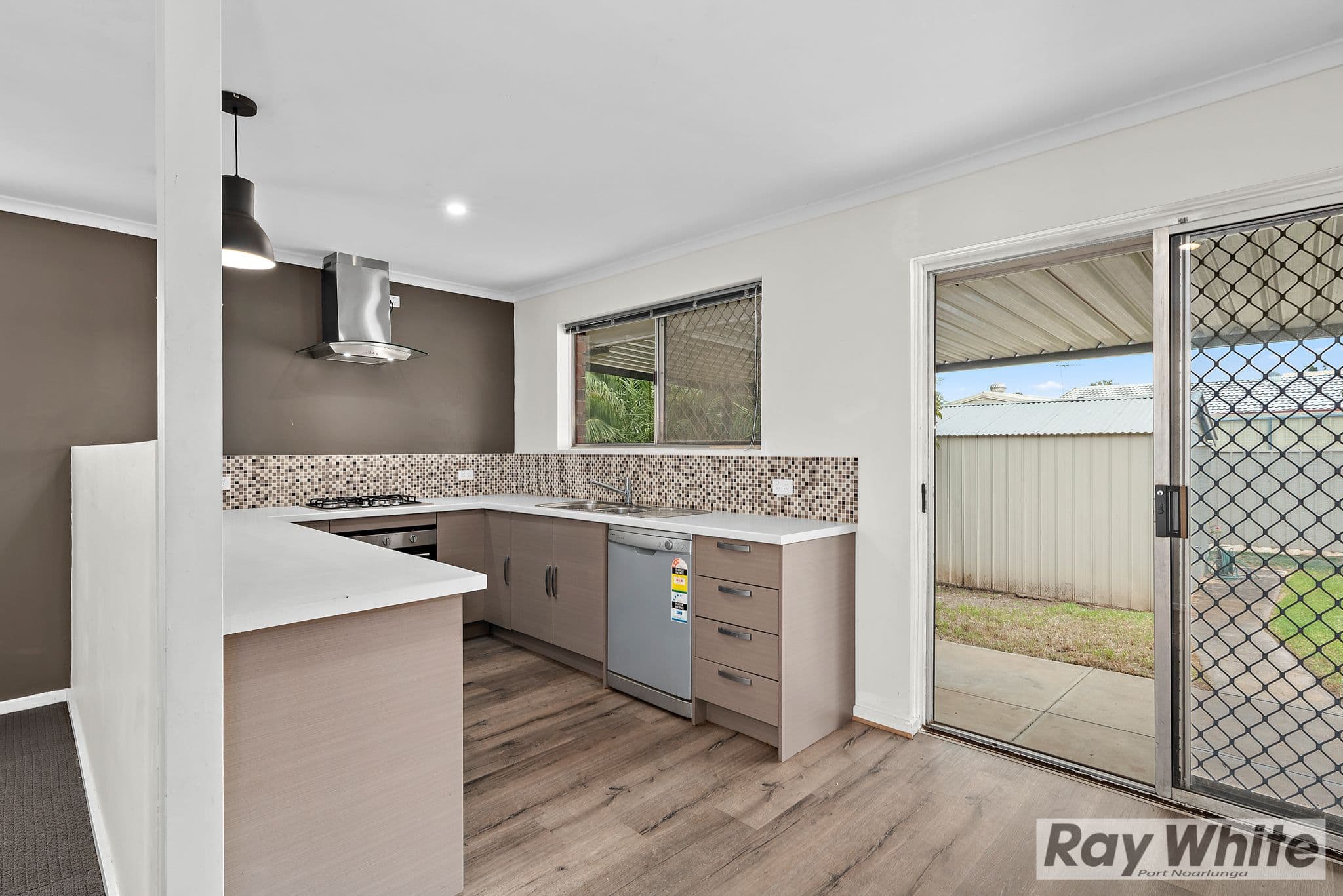 6 Richards Drive, Morphett Vale SA 5162, Morphett Vale - Thumbnail 7