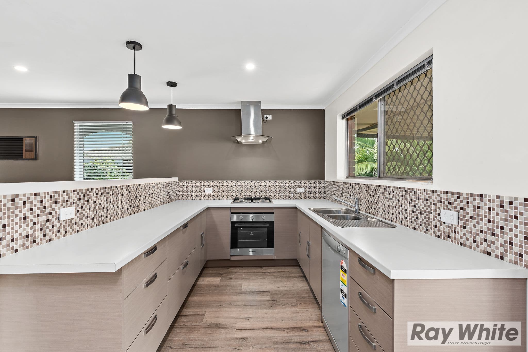 6 Richards Drive, Morphett Vale SA 5162, Morphett Vale - Thumbnail 8