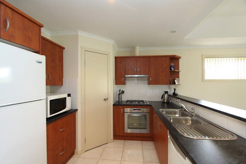 24 Rondo Avenue, FINDON SA 5023, Findon - Thumbnail 2