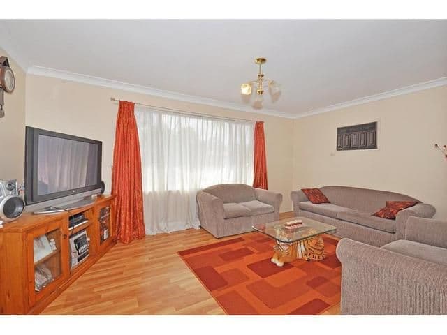 4 Elwood Cresent, QUAKERS HILL NSW 2763, Quakers Hill - Thumbnail 2