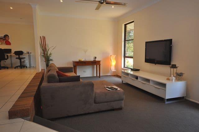 12 Shayne Avenue, DECEPTION BAY QLD 4508, Deception Bay - Thumbnail 6