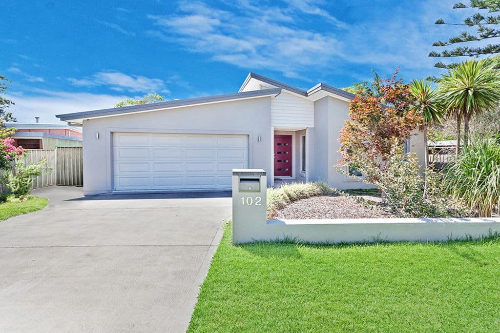 102 Gamban Road, Gwandalan - Thumbnail 5