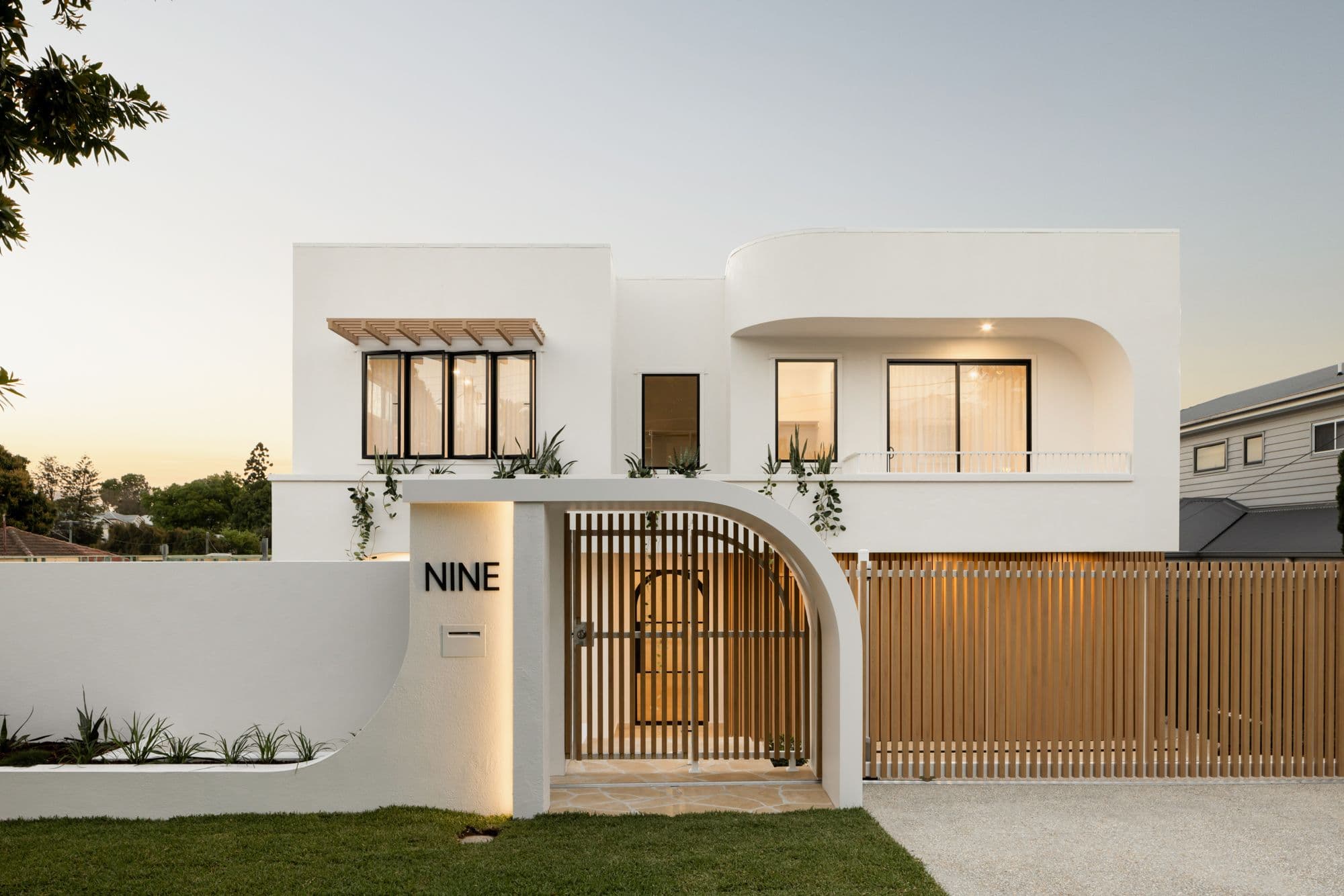 9 Avesnes Street, Holland Park QLD 4121, Holland Park - Image 1