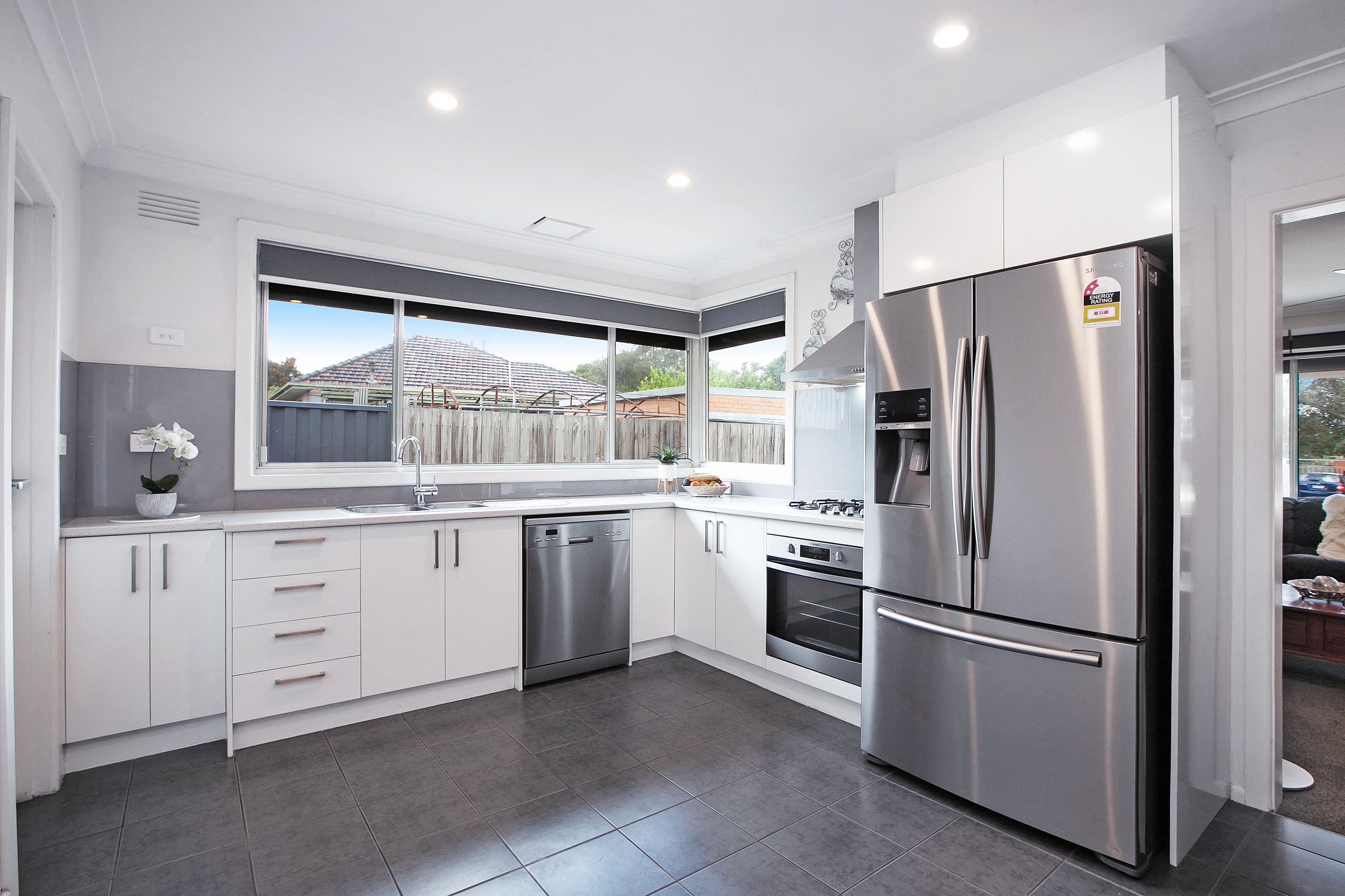 2 Lois Court, Thomastown VIC 3074, Thomastown - Thumbnail 3