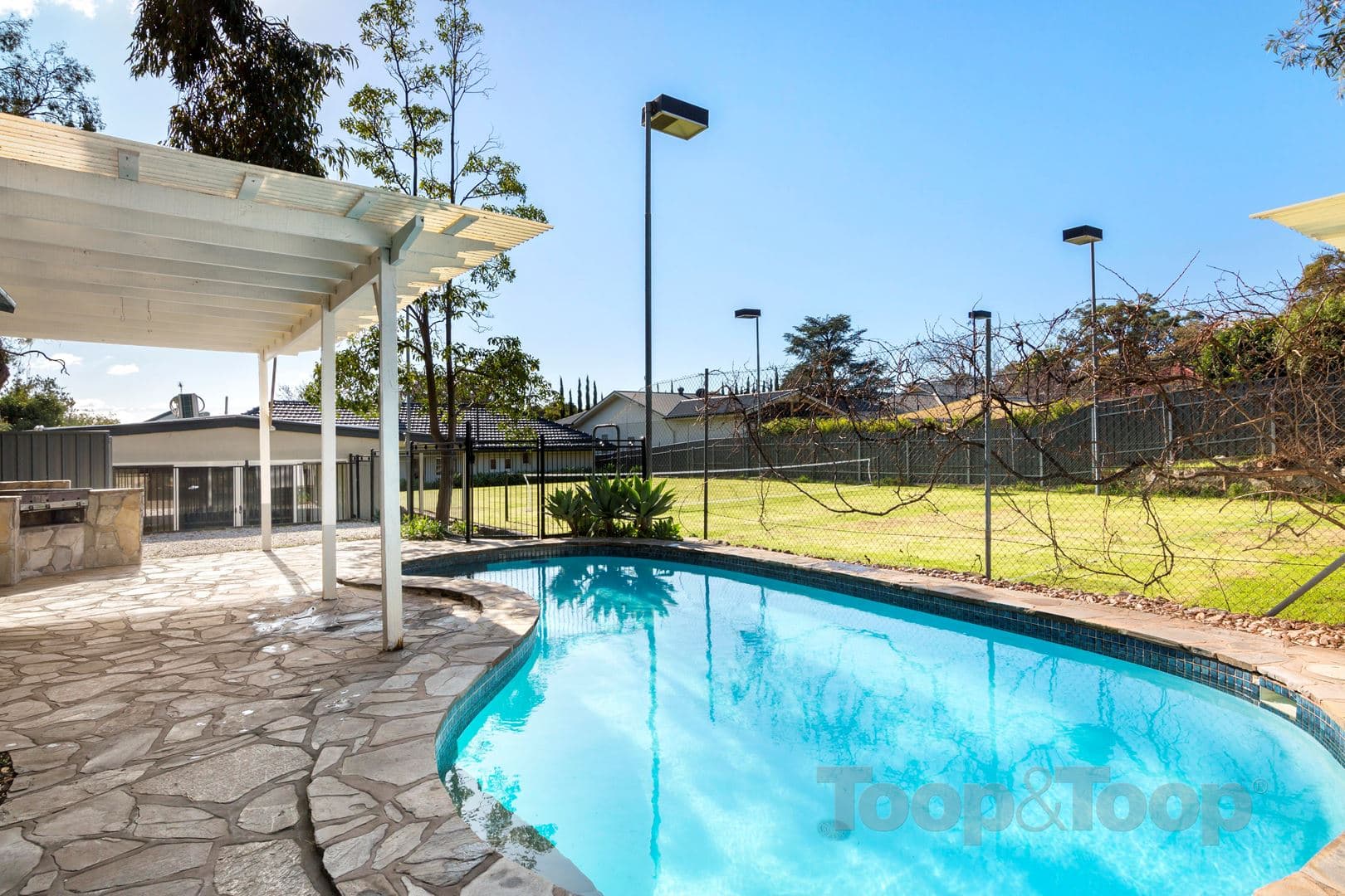 11 Montrose Avenue, Netherby SA 5062, Netherby - Thumbnail 2
