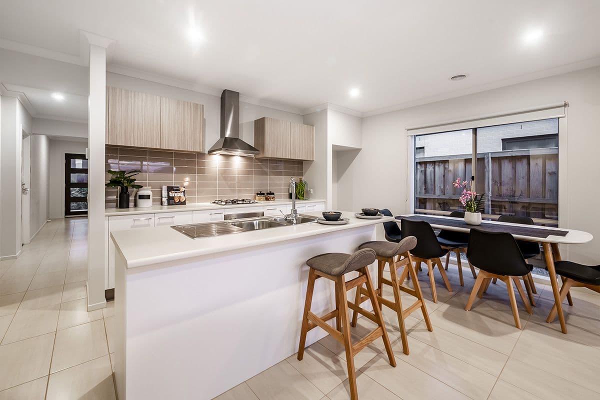 44 Barley Crescent, Clyde North VIC 3978, Clyde North - Thumbnail 4