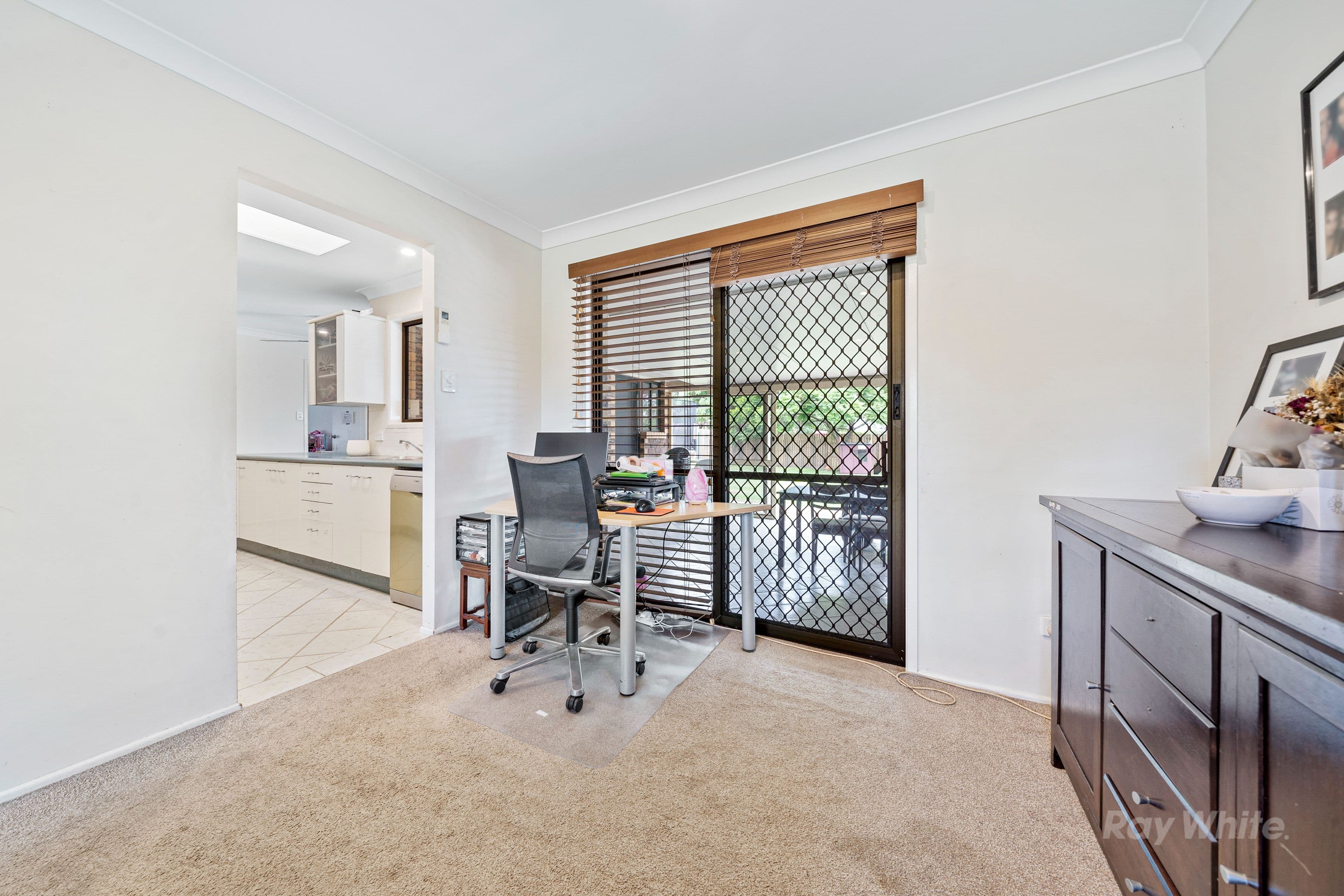 17 Jilbard Drive, Springwood QLD 4127, Springwood - Thumbnail 5