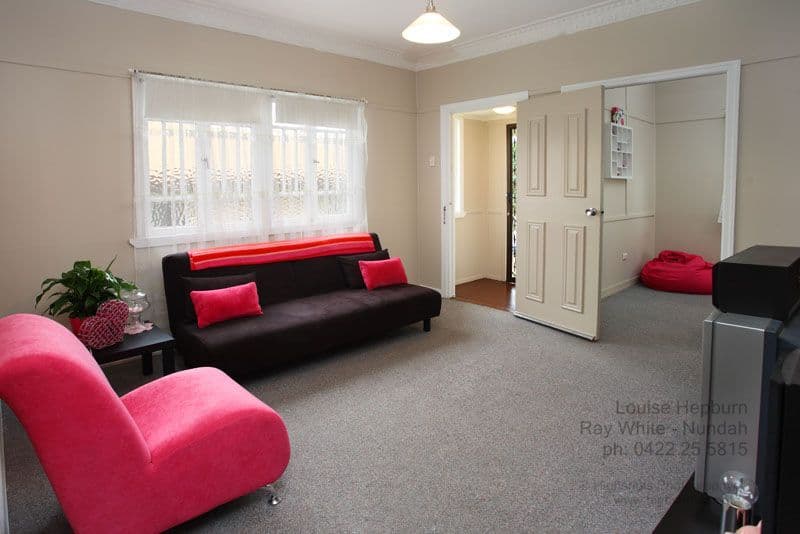 300  Robinson Road West, GEEBUNG QLD 4034, Geebung - Thumbnail 2