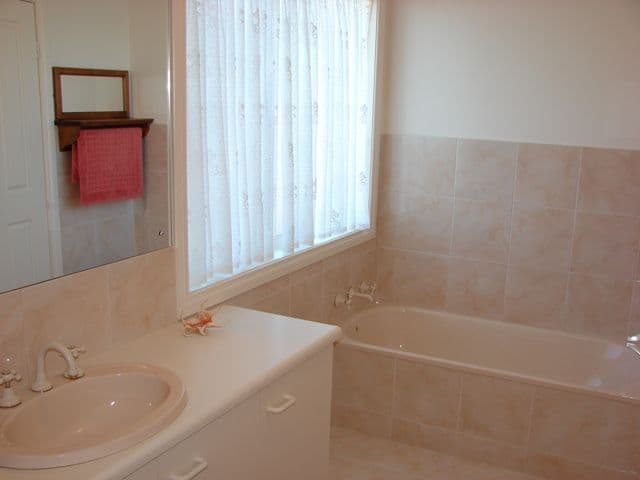 36 White Cresent, ENCOUNTER BAY SA 5211, Encounter Bay - Thumbnail 5