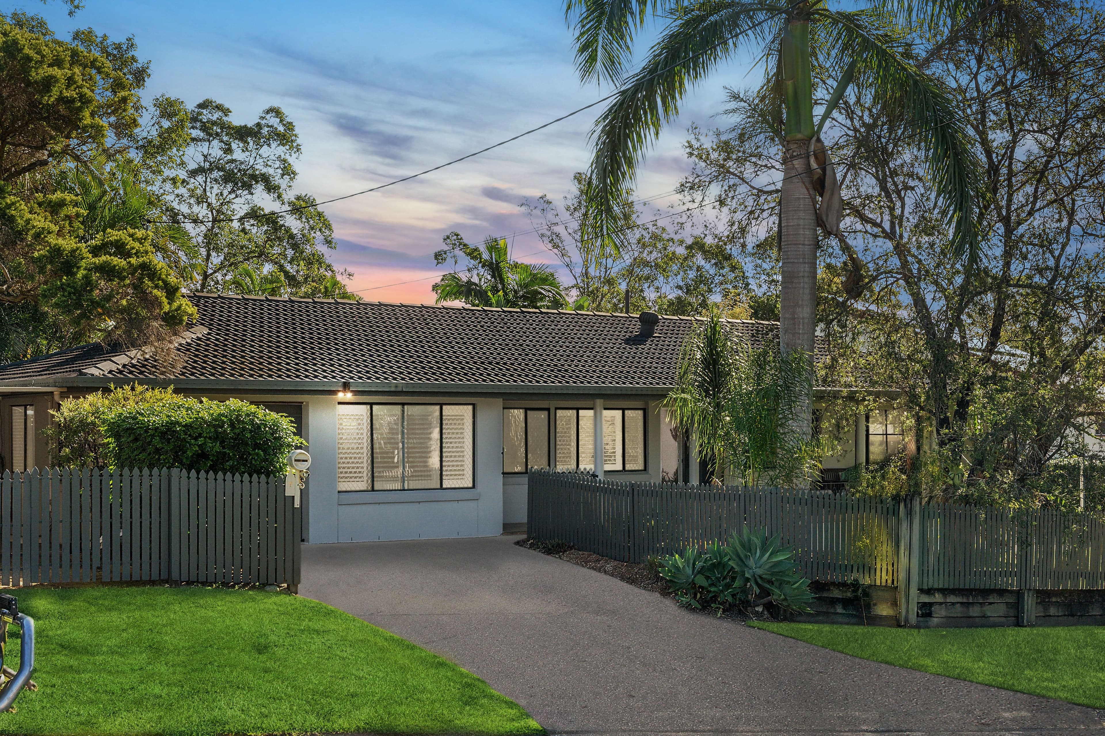 7 Lemm Street, Everton Hills QLD 4053, Everton Hills - Thumbnail 2