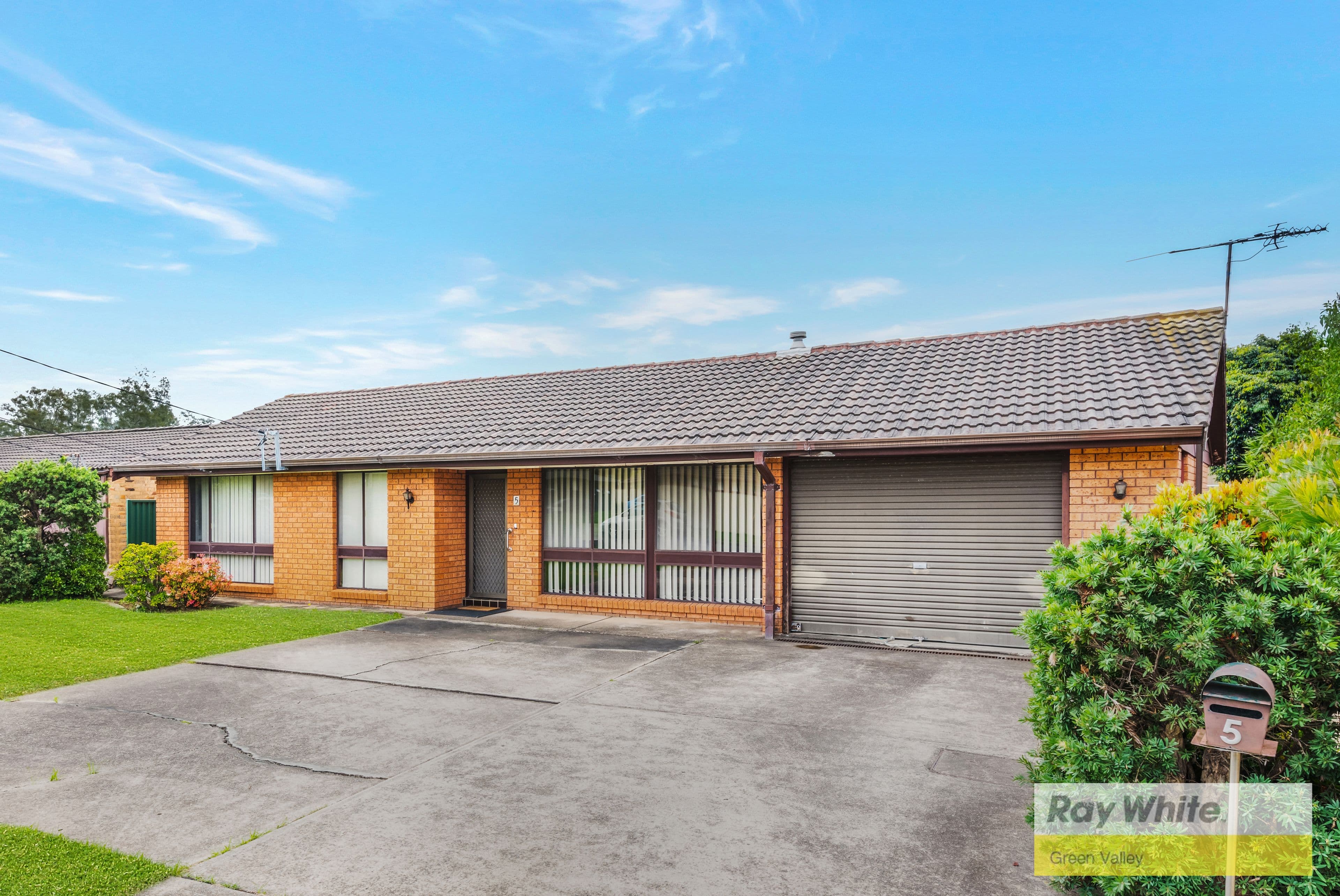 5 Dawn Close, Lurnea NSW 2170, Lurnea - Thumbnail 2