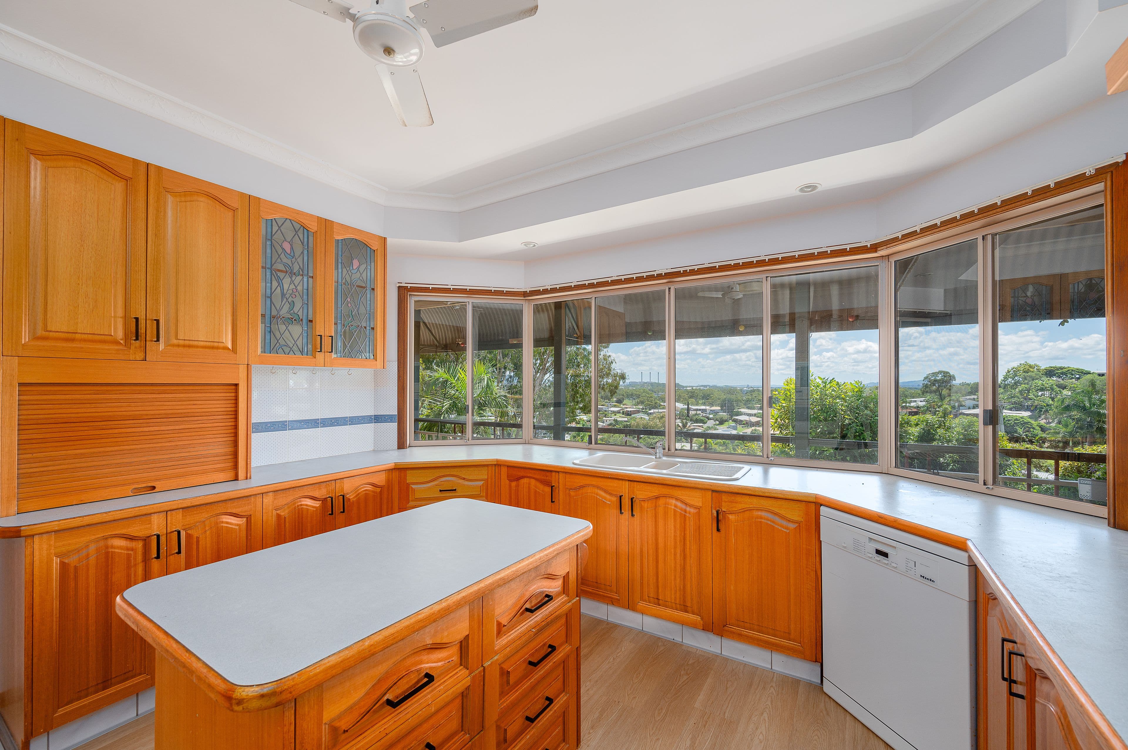 15 Myrtle Court, Kin Kora QLD 4680, Kin Kora - Thumbnail 4