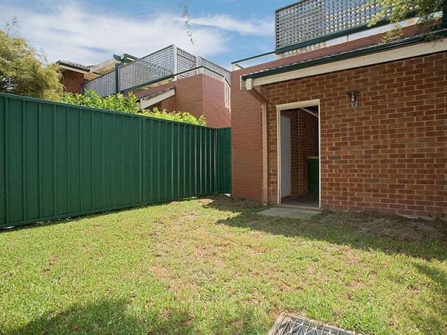 33  Gannons Road, CARINGBAH NSW 2229, Caringbah - Thumbnail 4