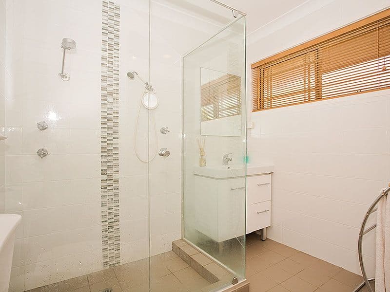 33  Gannons Road, CARINGBAH NSW 2229, Caringbah - Thumbnail 6