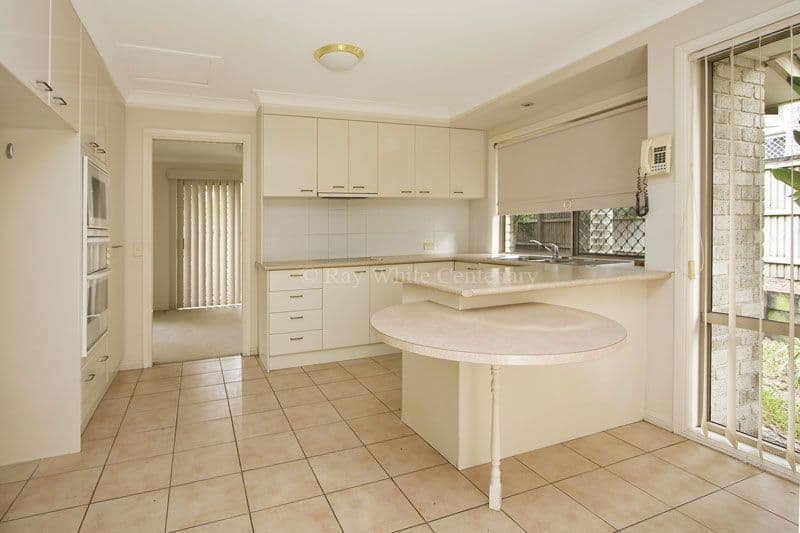15 Abel Smith Crescent, MOUNT OMMANEY QLD 4074, Mount Ommaney - Thumbnail 2