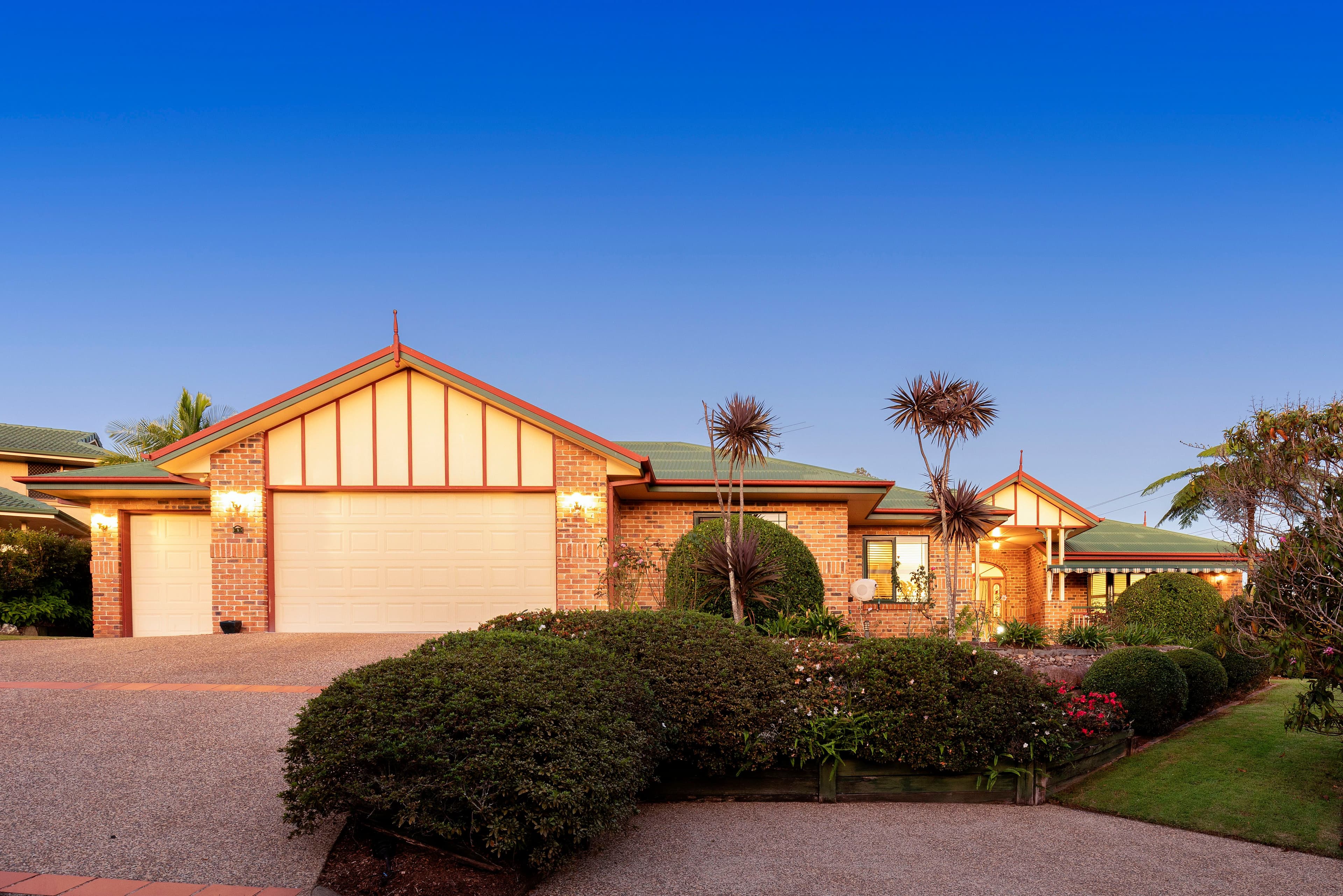 114 Dennis Road, Springwood QLD 4127, Springwood - Thumbnail 2