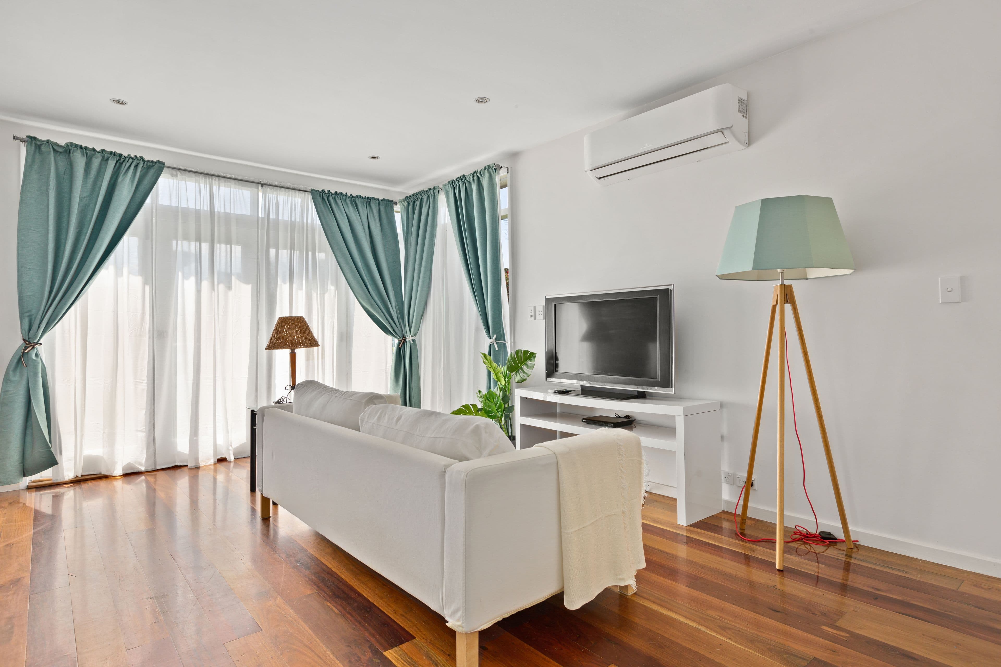 10 Pacific Road, Quakers Hill NSW 2763, Quakers Hill - Thumbnail 2