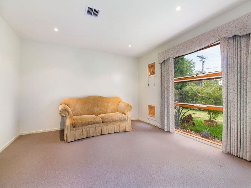 6 Kathrin Avenue, DINGLEY VILLAGE VIC 3172, Dingley Village - Thumbnail 2
