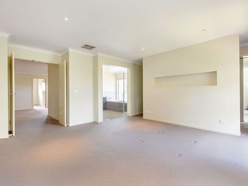 6 Kathrin Avenue, DINGLEY VILLAGE VIC 3172, Dingley Village - Thumbnail 6