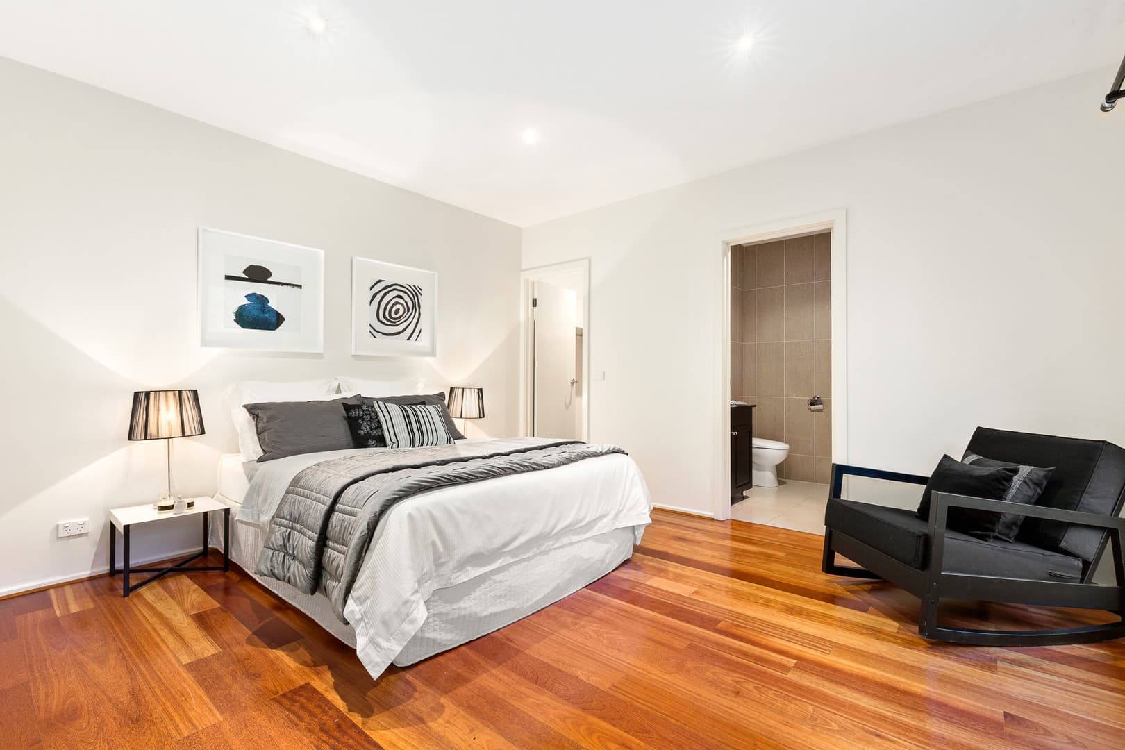1/28 Boronia GroveDoncaster East, VIC 3109, Doncaster East - Thumbnail 3