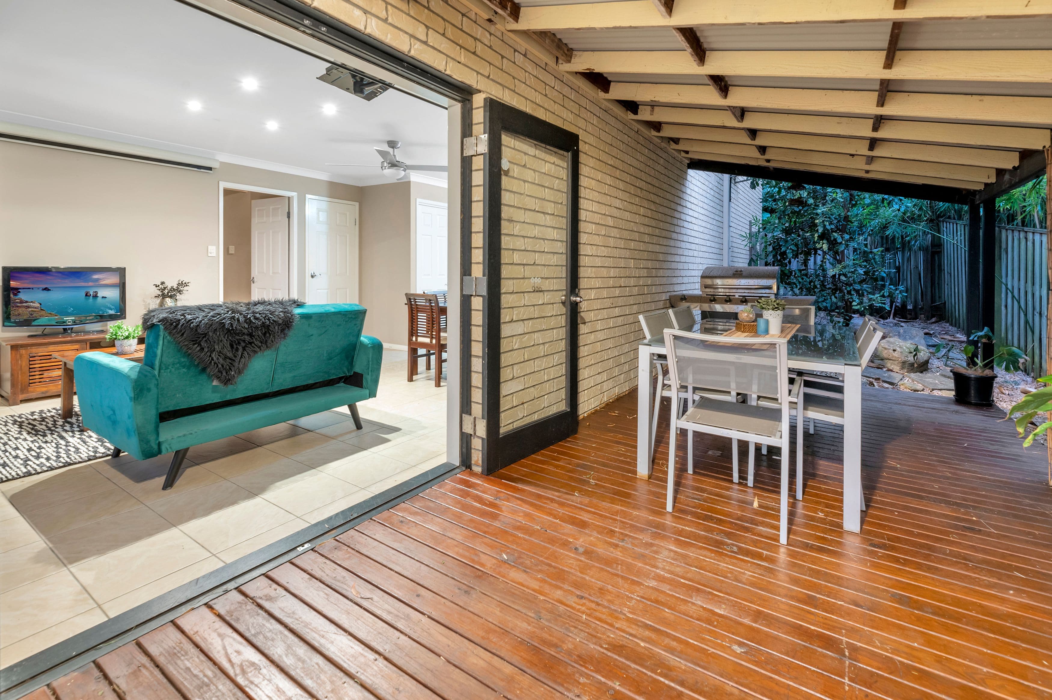 19 Yaldara Street, Pacific Pines QLD 4211, Pacific Pines - Thumbnail 7
