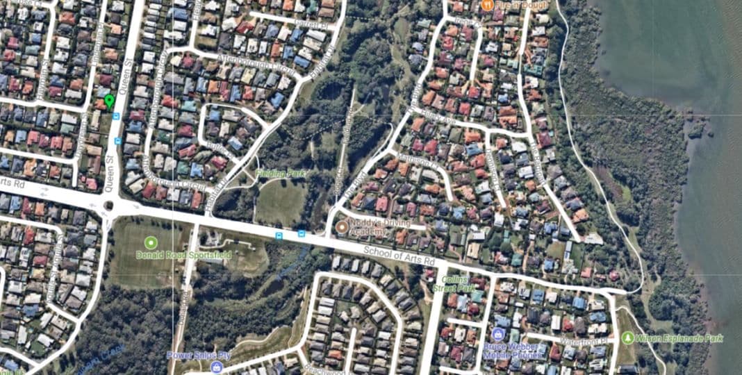 69 Queen Street, Redland Bay QLD 4165, Redland Bay - Thumbnail 3