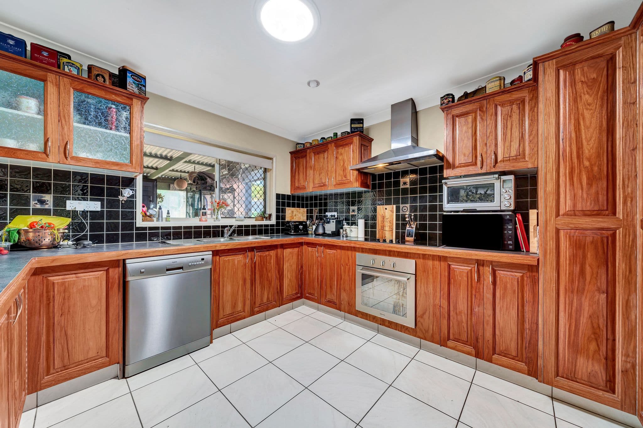 5 Van Dieman Crescent, Springwood QLD 4127, Springwood - Thumbnail 7