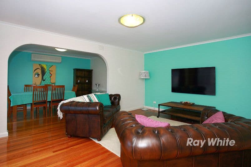 16 Rainsford Drive, NOBLE PARK NORTH VIC 3174, Noble Park North - Thumbnail 3