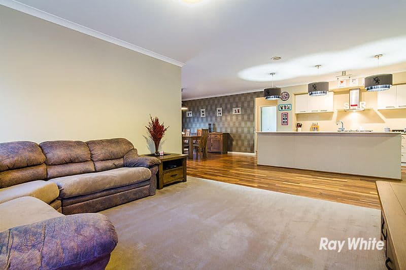 31 Broadstone Way, Cranbourne VIC 3977, Cranbourne - Thumbnail 6