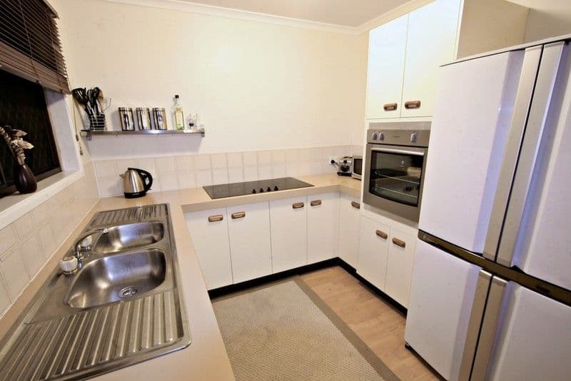 3 Arafura Court, KIPPA-RING QLD 4021, Kippa-Ring - Thumbnail 4