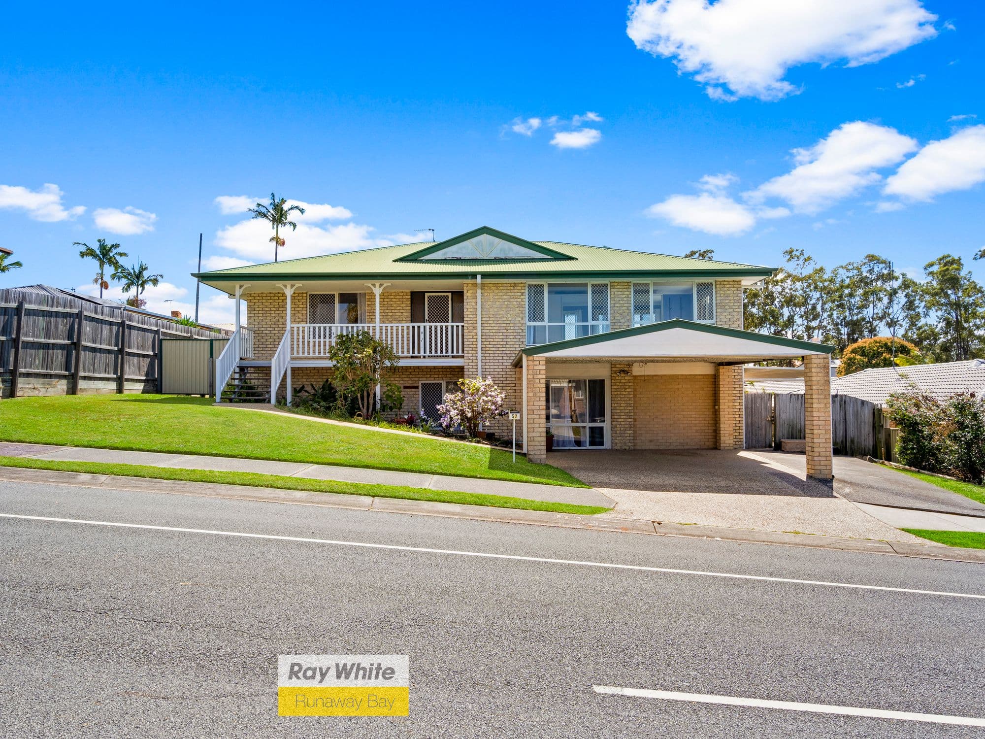 52 Ridgevale Drive, Helensvale QLD 4212, Helensvale - Thumbnail 2