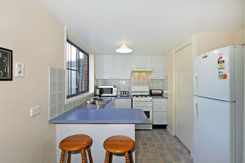 12 Adrian Close, BATEAU BAY NSW 2261, Bateau Bay - Thumbnail 3