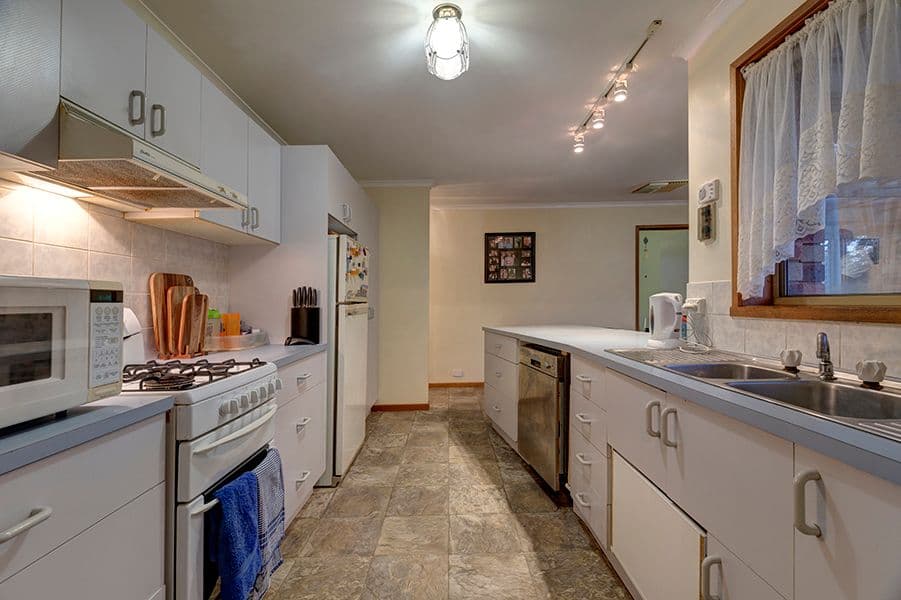 390 Lawrence Street, Wodonga VIC 3690, West Wodonga - Thumbnail 5
