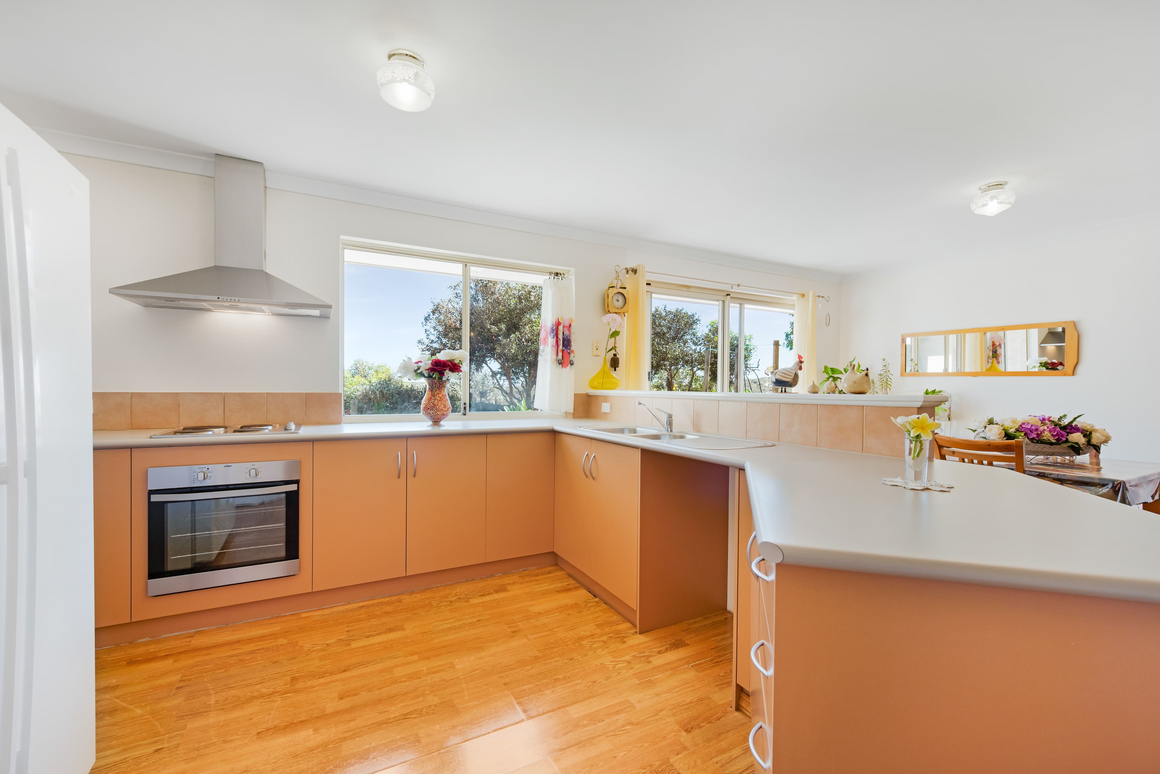 40 African Reef Boulevard, Greenough WA 6532, Greenough - Thumbnail 2