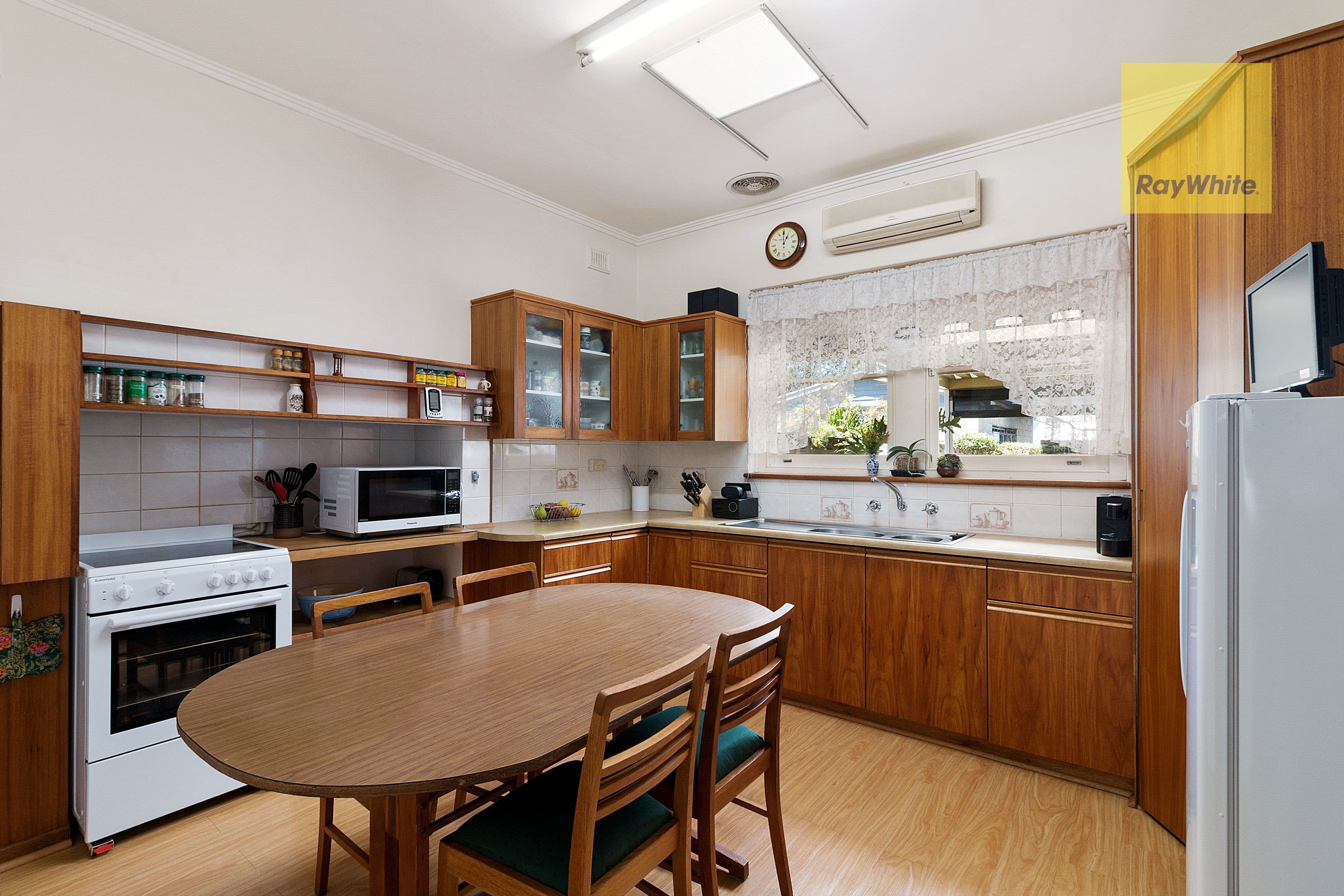 8 Clifford Street, Ascot Park SA 5043, Ascot Park - Thumbnail 7