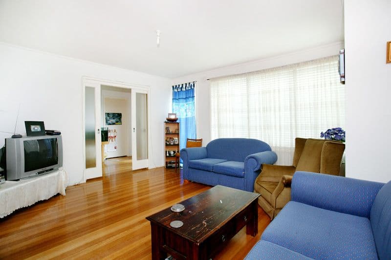 5 Moreton Crescent, BUNDOORA VIC 3083, Bundoora - Thumbnail 2