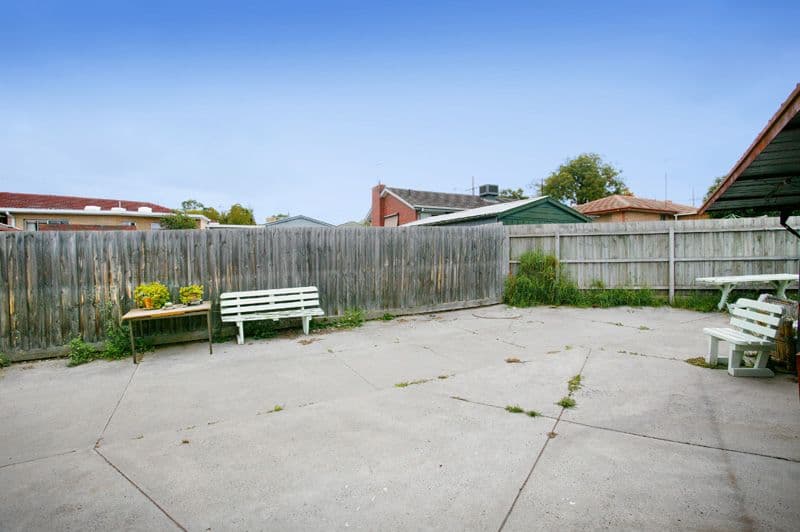 5 Moreton Crescent, BUNDOORA VIC 3083, Bundoora - Thumbnail 5