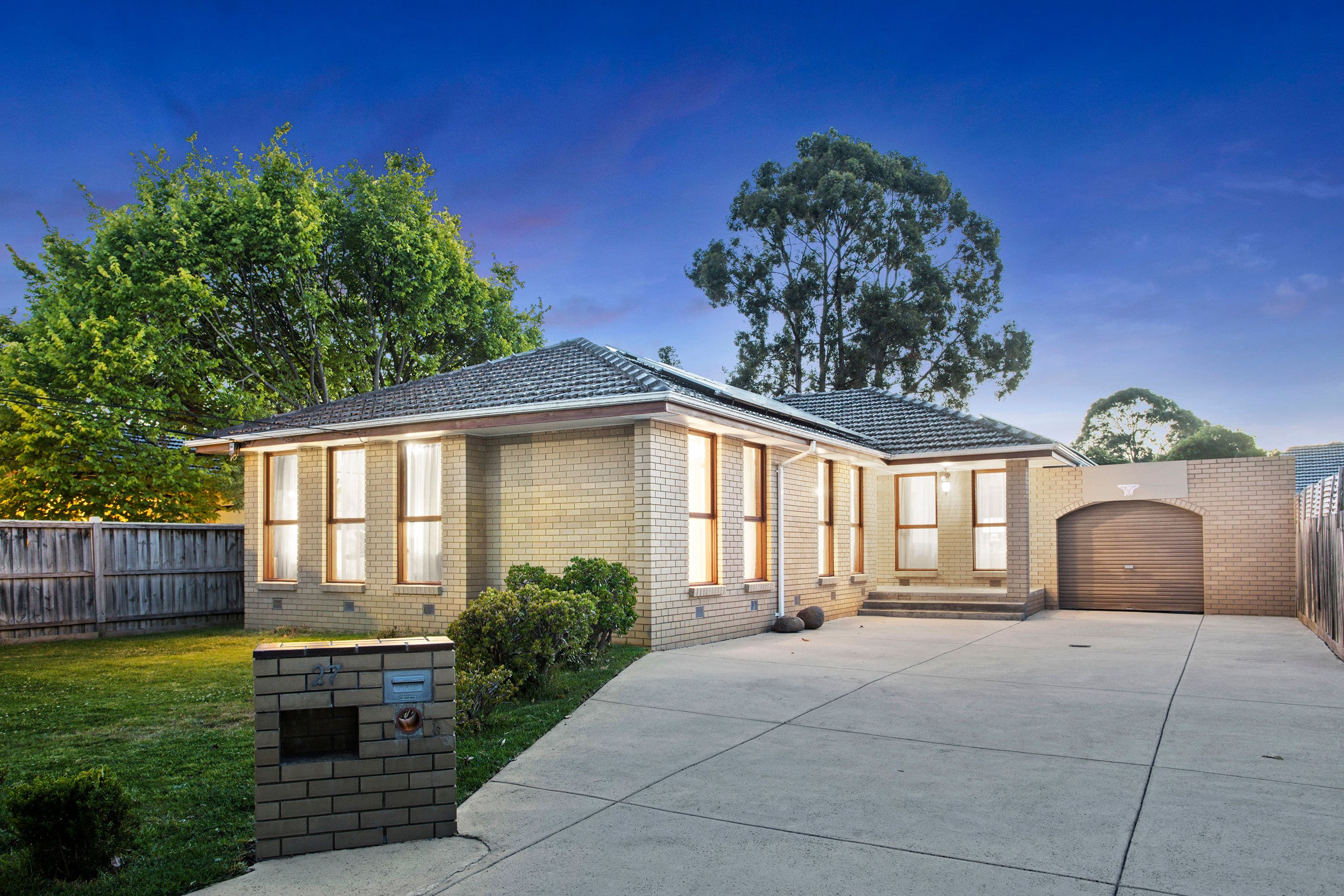 27 Gauntlet Avenue, Glen Waverley VIC 3150, Glen Waverley - Image 1