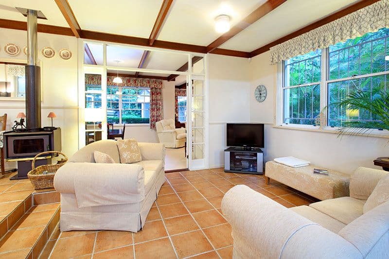64 Mars Street, COORPAROO QLD 4151, Coorparoo - Thumbnail 3