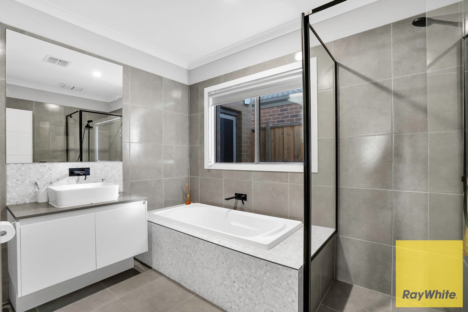 31 Laflin Avenue, Tarneit VIC 3029, Tarneit - Thumbnail 7