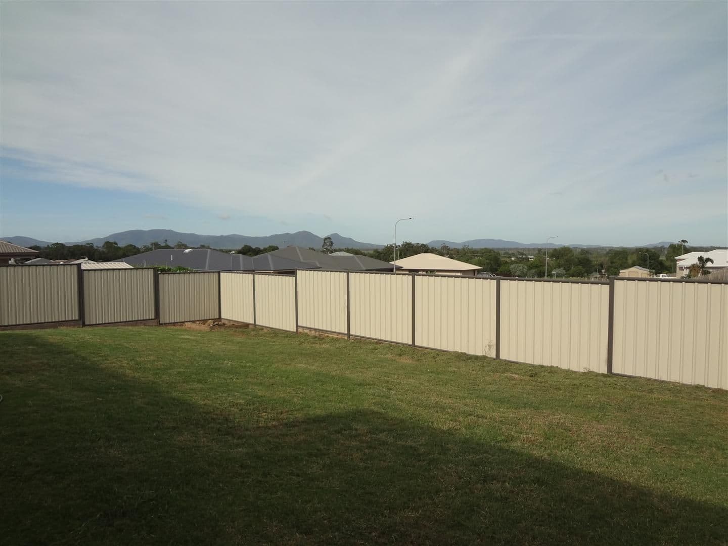 22 Broadhurst Drive, GRACEMERE QLD 4702, Gracemere - Thumbnail 2