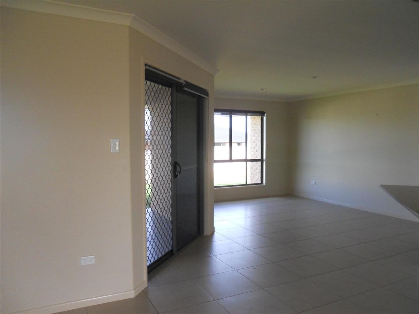22 Broadhurst Drive, GRACEMERE QLD 4702, Gracemere - Thumbnail 8