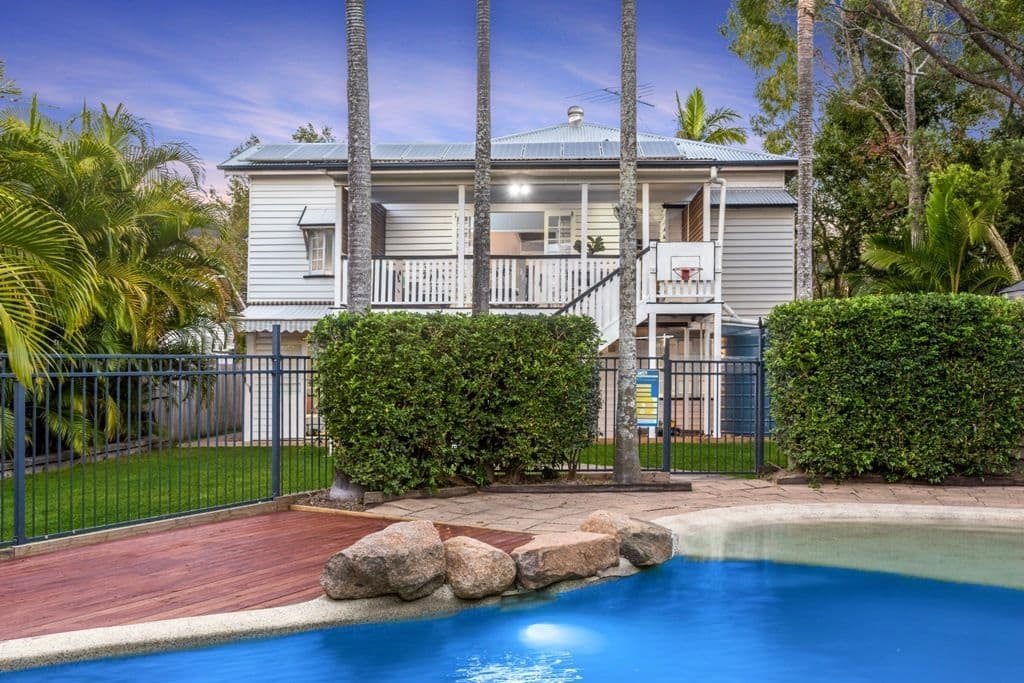 69 Somerset Road, Kedron QLD 4031, Kedron - Thumbnail 2