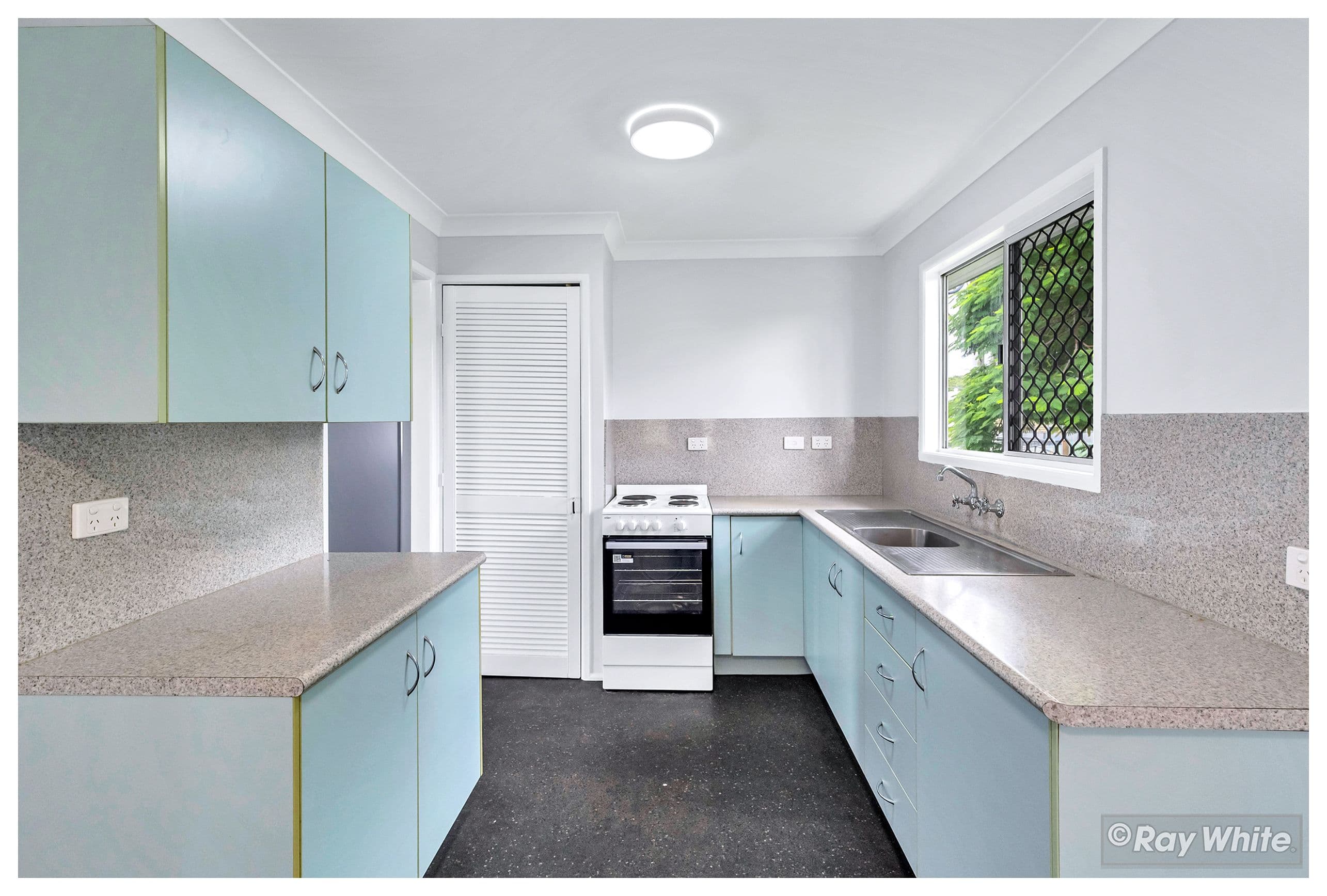 78 Medcraf Street, Park Avenue QLD 4701, Park Avenue - Thumbnail 2