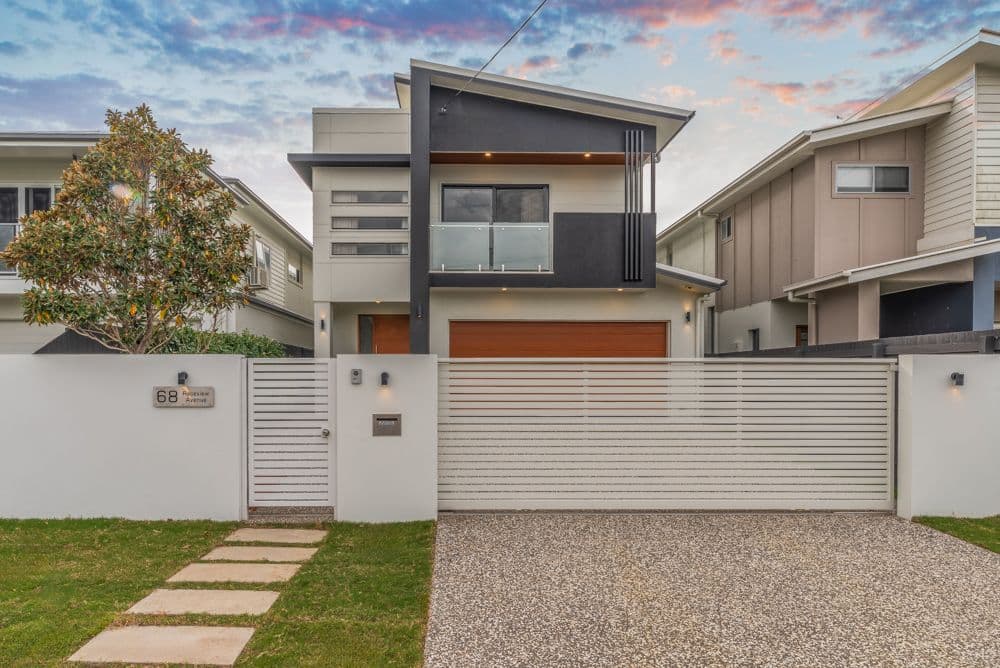 68 Raceview Avenue, Hendra QLD 4011, Hendra - Thumbnail 2
