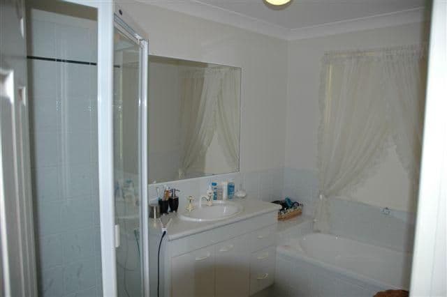 64 Jabiru Place, BELLBOWRIE QLD 4070, Bellbowrie - Thumbnail 5
